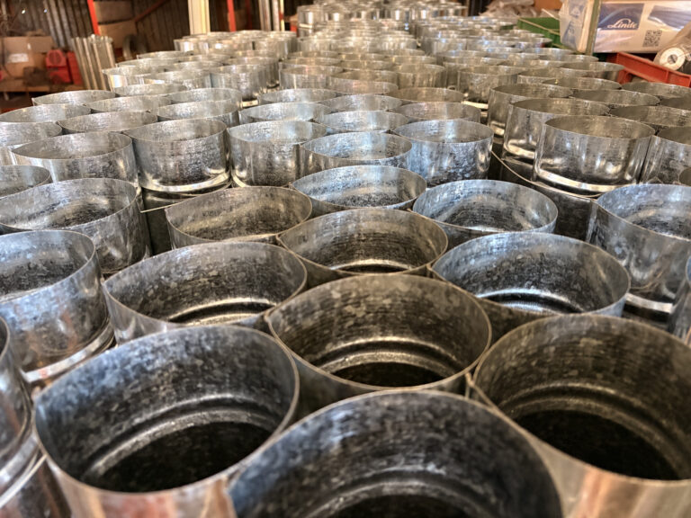 Productos galvanizados de hojalatería en Zeballos